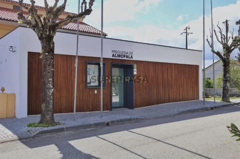 Gebäude auf Almofala, Castro Daire
