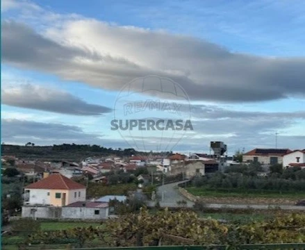 Moradia T1 em Vale de Salgueiro, Mirandela