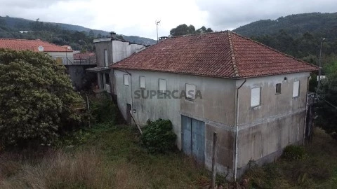 Moradia T5 Duplex na Ribeira do Neiva, Vila Verde