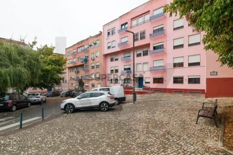 Escritório em Massamá e Monte Abraão, Sintra