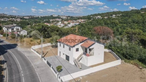 Moradia T4 em Orgens, Viseu