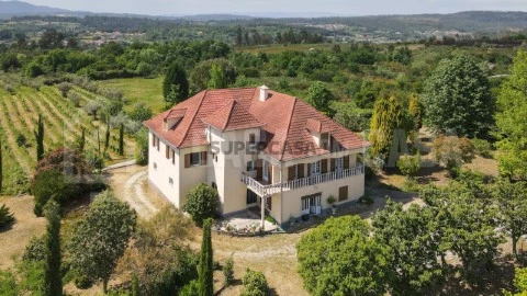 Quinta T5 em Repeses e São Salvador, Viseu