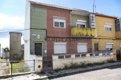 Moradia T4 em Azeitão (São Lourenço e São Simão), Setúbal