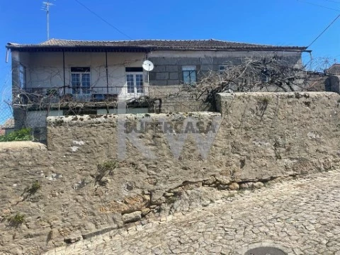 Quinta T5 em Amoreira, Parada e Cabreira, Almeida