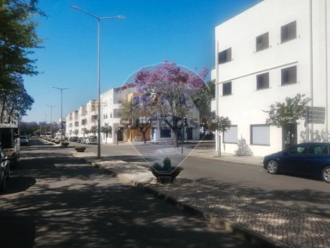 Comercial em Serpa (Salvador e Santa Maria), Serpa
