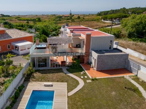 Villa zwischen Küste und Landschaft mit Meerblick und Gästesuite nahe Ericeira