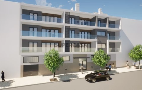 Apartamento T2 na Rua António Carrusca Rodrigues, Montenegro, Faro