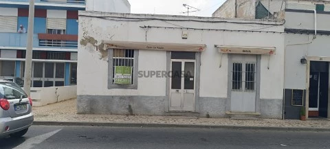 Oude woningen Op Rua do Alportel, Faro (Sé e São Pedro), Faro