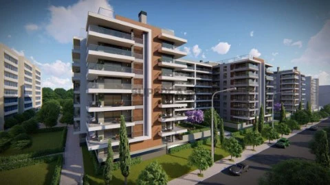Luxo e Conforto: Apartamentos T2 a T4 no Centro de Faro, Algarve