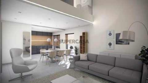 Duplex T2 na Avenida Calouste Gulbenkian, Faro (Sé e São Pedro), Faro