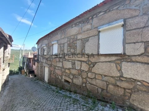 Moradia Rústica T3 Venda em Girabolhos,Seia