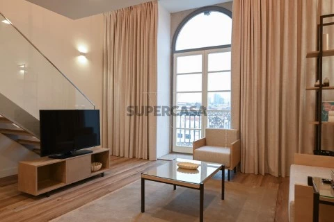 Duplex T2 em Santa Marinha, Vila Nova de Gaia