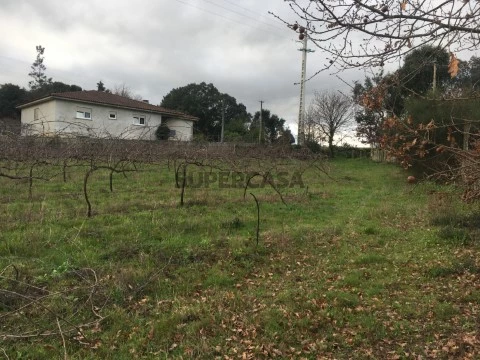 Terreno em Mazedo e Cortes, Monção