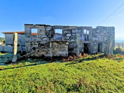 Terreno em Moreira, Monção