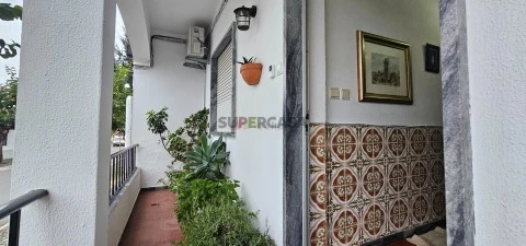 Moradia T4 em Nossa Senhora das Neves, Beja