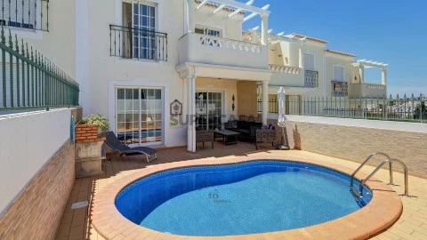 Moradia T2 Duplex em Ferragudo, Lagoa