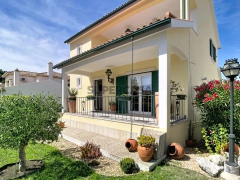 Fachada e Jardim (3)