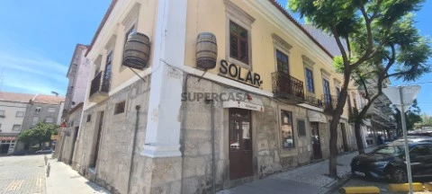 Solar para Investimento, Restauraçao, Habitaçao, Comercio Centro de Castelo Branco