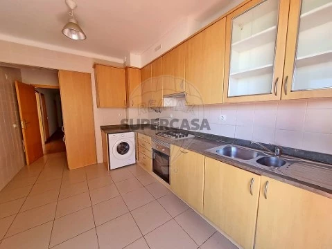 Apartamento T3 em São Sebastião, Setúbal