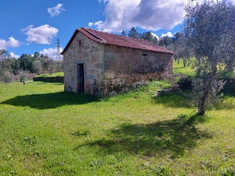 Quinta T0 em Vila Cortes da Serra, Gouveia