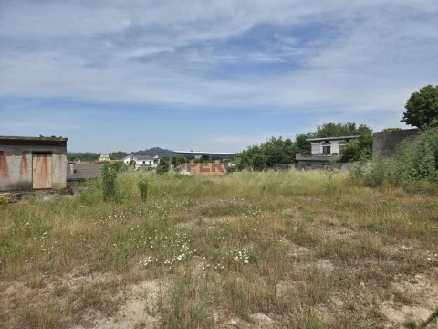Terreno Urbano em Mundão, Viseu