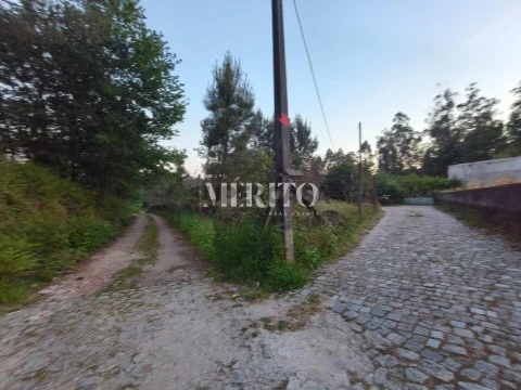 Terreno em Cossourado, Barcelos