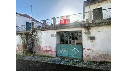 Haus 3 Zimmer auf Água Revês e Crasto, Valpaços