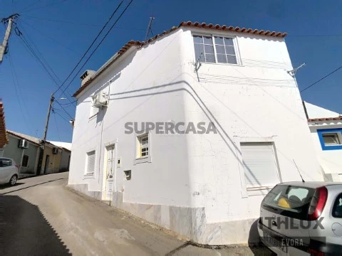 Moradia T2 em Terrugem, Elvas