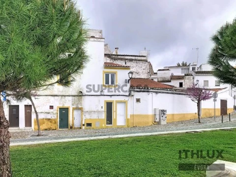 建筑 在 Caia, São Pedro e Alcáçova, Elvas