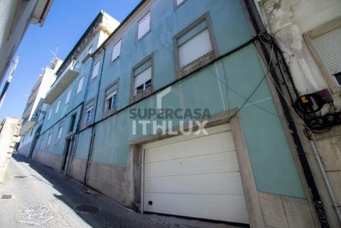 Apartment 6 bedrooms in Covilhã e Canhoso, Covilhã