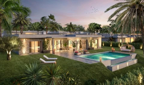 Luxuosa Residência T5 em Faro, frente à Ria Formosa
