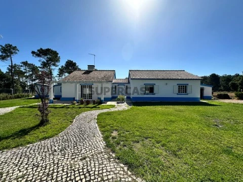 Quinta T4 em Azeitão (São Lourenço e São Simão), Setúbal