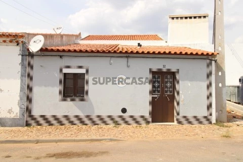 Moradia T1 em Montoito, Redondo