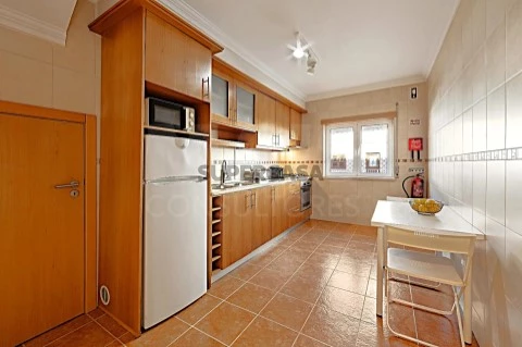Apartamento T1 em Ferrel, Peniche