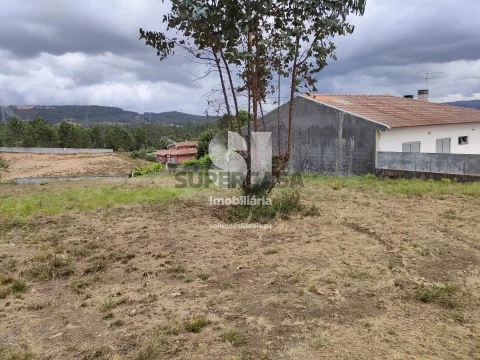 Terreno em Recarei, Paredes