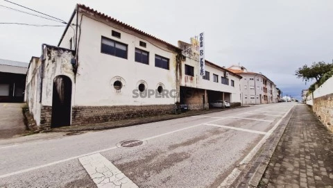 Comercial em Sangalhos, Anadia