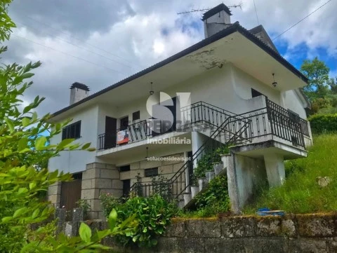 Moradia T4 em Vila Verde, Alijó