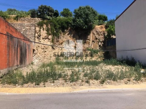 Lote em Pinhão, Alijó