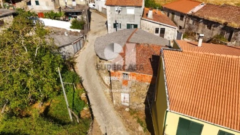 Moradia T1 em Constantim e Vale de Nogueiras, Vila Real