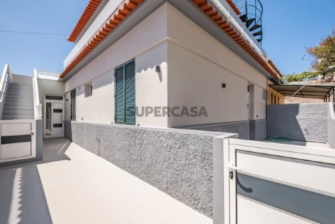 Prédio em Imaculado Coração Maria, Funchal
