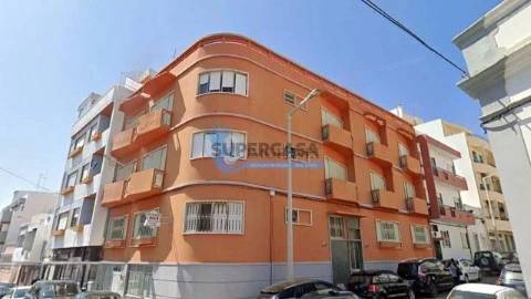 Gebouw Op Albufeira e Olhos de Água, Albufeira
