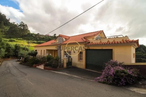 Moradia T3 em Canhas, Ponta do Sol