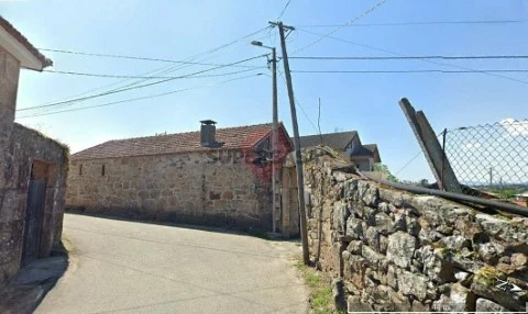 Moradia T1 em Bela, Monção