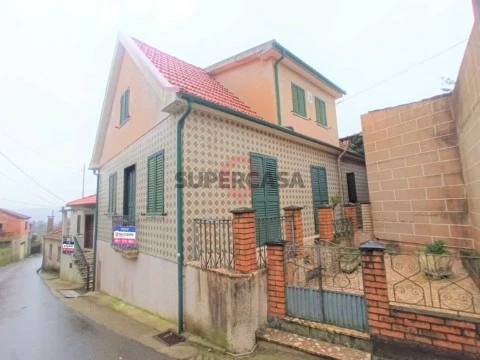 Moradia T3 em Cristoval, Melgaço