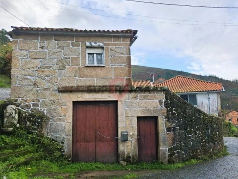 Moradia T3 em Penso, Melgaço