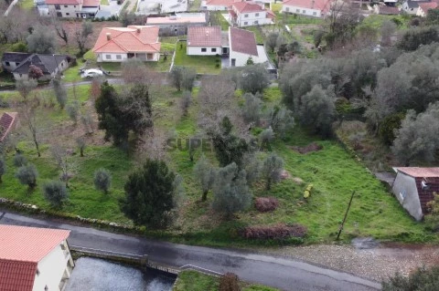 Terreno Rústico em Serdedelo, Ponte de Lima