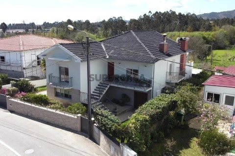 Moradia T5 em Oleiros, Vila Verde