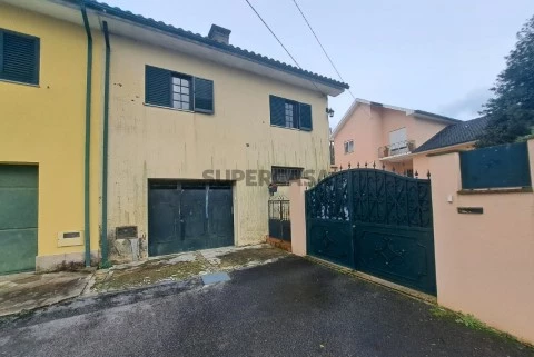 Moradia T2 na Rua do Trovela, Correlhã, Ponte de Lima