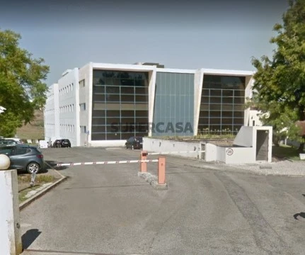 W3946D -Escritório com 204 m2 para arrendar em Alfragide