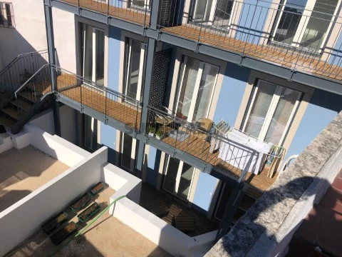 W4964B - Apartamento T0 com 55,7 m2 em Carnaxide | Wallis Real Estate